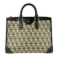 サルヴァトーレフェラガモ Salvatore Ferragamo ショルダーバッグ  ハンドバッグ ガンチーニ