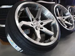 ハイエースWALDホイールはポリッシュ加工レア215/35R19