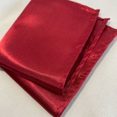ポケットチーフ　光沢　ワインレッド　22.5ｘ22.5ｃｍ