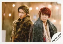 【中古】生写真(ジャニーズ) Hey! Say! JUMP/高木雄也・八乙女光/横型・上半身・衣装茶色・グレー・目線左/アルバム「PARADE」MV＆ジャケ写オフショット/公式生写真