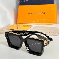 LOUIS VUITTON黒のフレームサングラス HY574