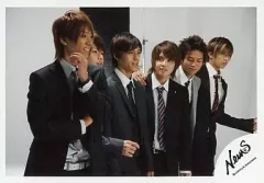 【中古】生写真(男性) NEWS/集合(6人)/横型・上半身・スーツ黒・目線右/公式生写真