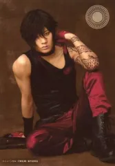 【中古】生写真(男性) 牧島輝(大倶利伽羅)/座り・キャラクターショット/「ミュージカル 『刀剣乱舞』 ～静かの海のパライソ～」ブロマイド 刀剣男士(ライブver.)