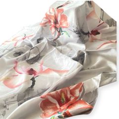 【美品】スカーフ シルバー シルク大花柄