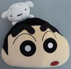 【中古】クッション・本体 シロとびつき しんちゃんフェイスクッション 「一番くじ クレヨンしんちゃん ～オラお腹いっぱいだゾ～」 ラストワン賞