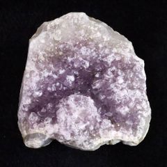 アメジスト クラスター 紫水晶 原石　瑪瑙母岩　高品質　紫水晶カッサ　205g アメジスト クラスター 紫水晶 原石 瑪瑙母岩 高品質 紫水晶カッサ