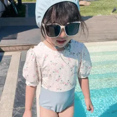 100 ワンピース水着 半袖 花柄 白 女の子 ラッシュガード パフスリーブ ガールズ 流行 トレンド 人気デザイン 韓国 北欧 シンプル おしゃれ 上品 可愛い
