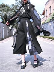 夏 和柄ガウチョパンツ 黒 プリーツ切り替え モード系 ストリート カジュアル 個性派 原宿系 ユニセックス 着物風 ワイドパンツ 和モダン　モード系 個性派 ゴシック 原宿系 レディース ボトムス サブカル　ファッション