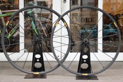 マヴィック MAVIC R-SYS SLR アルミ クリンチャー ホイールセット シマノ11S/12S ナローリム 15C 【横浜店】