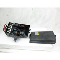 車両用ヒューズボックス 黒ダイハツハイゼットキャディヒューズ