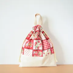 お着替え袋　＊　いちごパッチワーク　レッド　大きめ　体操服袋