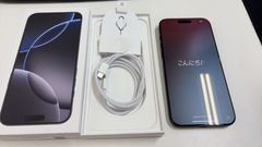 中古美品　iphone16 pro MAX 256gb   SIMフリー  バッテリー100%