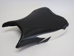 GSX1300R ハヤブサ hayabusa 2021 以降 カスタム フロント シート 本体あり 白Xカーボン調