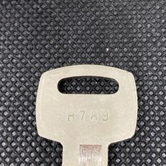 オフィス家具　鍵　中古　コクヨ　H789　書庫　ロッカー　メーカー純正