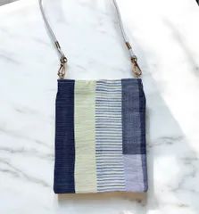 小千谷縮　超軽量！サコッシュ　ショルダーバッグ　着物リメイク　ハンドメイド　紺　黄色