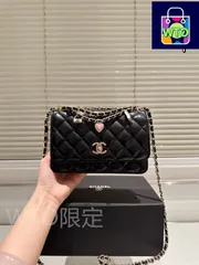 【今日特価】CHANEL 25P Heart Pendant WOC Chain Bag / シャネル 25P ハートペンダント付き WOC チェーンバッグ/ 送料無料！在庫限定価格-WTO輸入1