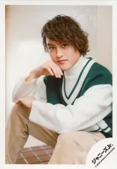 【中古】生写真(ジャニーズ) 関西ジャニーズJr./福井宏志朗/膝上・座り・衣装白・緑・ベージュ・右手顔・左向き/「関ジュ 夢の関西アイランド 2020 in 京セラドーム大阪 ～遊びにおいでや!満足 100%～」グッズオフショット/公式生写真