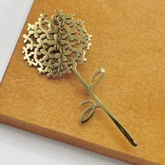 BC063-a ブローチ あじさい 紫陽花 おしゃれ 北欧 ゴールド色 ピン