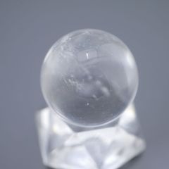 天然本水晶 丸玉 28g 27.3mm 天然石・置物　厄除け 浄化 クリスタルスフィア