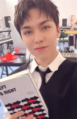 【中古】コレクションカード(男性) SEVENTEEN/バーノン(VERNON)/CD「17 IS RIGHT HERE」(HEAR Ver.)封入ランダムフォトカード