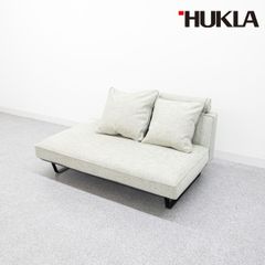 【中古品】HUKLA フクラ KASTOR カストール 二人掛け ソファ アームレス クッション ボルスター セット ファブリック オフホワイト 定価57万