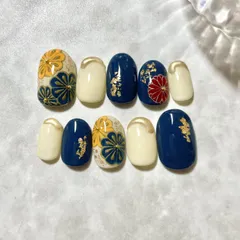 ネイルチップ⑪ 振袖 着物 ネイビー クリーム ホワイト 金箔