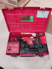 ヒルティの充電器 (ケース付き) C 6-22 Nuron 高速充電器 - バッテリー・充電器 - Hilti Japan