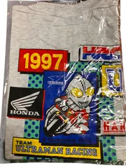 ①ウルトラマンレーシング　tシャツ サイズ不明のサムネイル