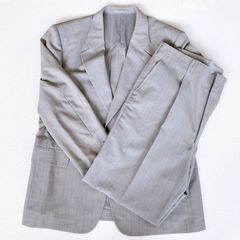 コルタス CORTASS セットアップ パンツ テーラード ジャケット 袖開き見せ ノッチラペル センターベント ハコ型ポケット フラップポケット ワンタック ストレートスラックス ビジネススーツ 大きめ