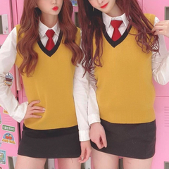韓国制服コスプレ　イエローベスト　カラシ高校風　新品　ニットベスト　黄色　韓国アイドル