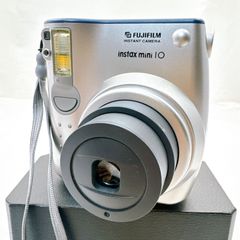 FUJIFILM 富士フィルム チェキ instax mini 10 シルバー 本体 電池（CR123A×２本込み）動作品 中古 ストラップ付