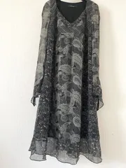 STEFANEL ステファネル　未使用　シルク100%　ワンピース　長袖　ひざ下丈　Vネック　シアー　ペーズリー柄