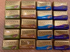 ゴディバ  チョコレート　ナポリタン　40個