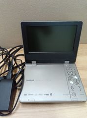 32‐17　東芝　TOSHIBA　ポータブルDVDプレーヤー