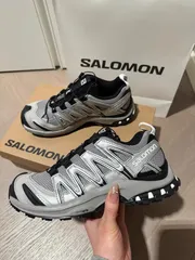 サロモン　XA pro 3d 24cm 短時間着用　最終値下 2025年最新】salomon xa pro 3d 24の人気アイテム - メルカリ