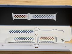 Apple Watch NIKE プライドエディション スポーツバンド 40mm
