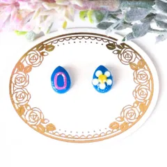 No.879　レジン　小さい　しずく型　青系　ポップ　ピアス　イヤリング　ハンドメイド