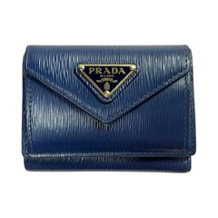 美品✨プラダ 三つ折り財布 サフィアーノ レザー ブルー RFID搭載