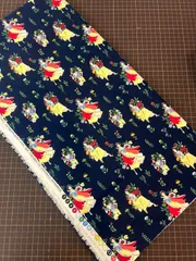 756　USA輸入生地　ディズニープリンセス　白雪姫　約106cm~110cm×100cm