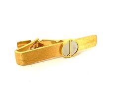 Item thumbnail for item 566eef98-99b9-46ed-a5e0-624172cbbb99