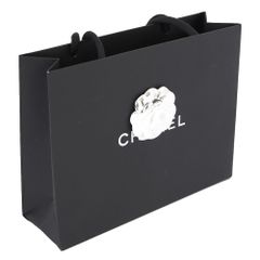 CHANEL シャネル 紙袋 正規店 ペーパーバッグ ショッパー ブラック 黒 カメリア付き 22×17×7cm【ブランド付属品】【紙袋】【メール便】(ec)