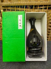 E19-20250611-01 【有田焼 秀水作】飾り壺＆台座セット 黒金葉模様 箱付き 高級陶器インテリア