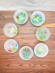 【新品】月夜野工房　ガラスのうつわ６個セット　お猪口　希少品　小物入れ　豆皿　皿　お皿　ガラス　お花　立体的　かわいい　希少品　ガラスのうつわ
