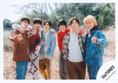 【中古】生写真(STARTO) SixTONES/集合(6人)/横型・膝上/シングル「音色」MV＆ジャケ写オフショット/公式生写真