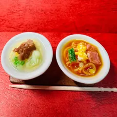 261 大きめサイズ韓国ラーメンセット⭐️ミニチュアフード　ラーメン　韓国　ドールハウス　リカちゃん　シルバニア　食品サンプル　フェイクフード　ミニチュア　樹脂粘土