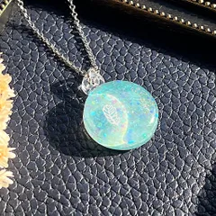 夢心地の天使 ネックレス 羽 青緑色 ミントグリーン ロングネックレス ハンドメイド