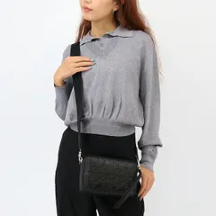 N°21 ヌメロヴェントゥーノ 23EBP0920EMB1 N001 BLACK レザーロゴカメラバッグ Camera Bag ショルダーバッグ クロスボディ エンボス 斜めがけ No21/N21 ブランド