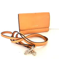 COACH  コーチ　ショルダーウォレット　ポシェット　レザー　オレンジ　チャーム　斜めがけ