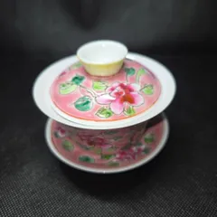 [輸入品」プラナカン手描き茶碗(蓋、受皿付)ピンク