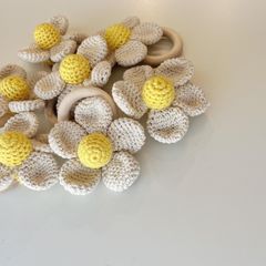 Flower rattle